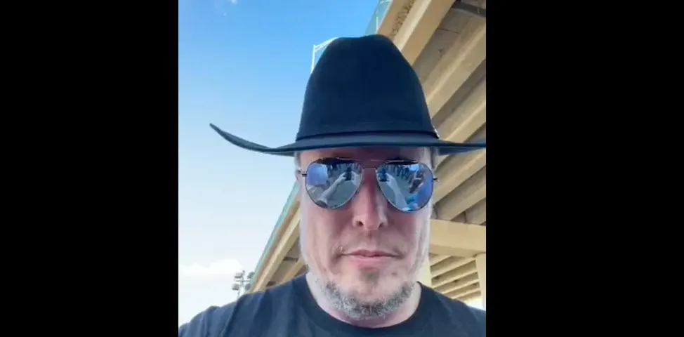 Elon Musk llega a Eagle Pass