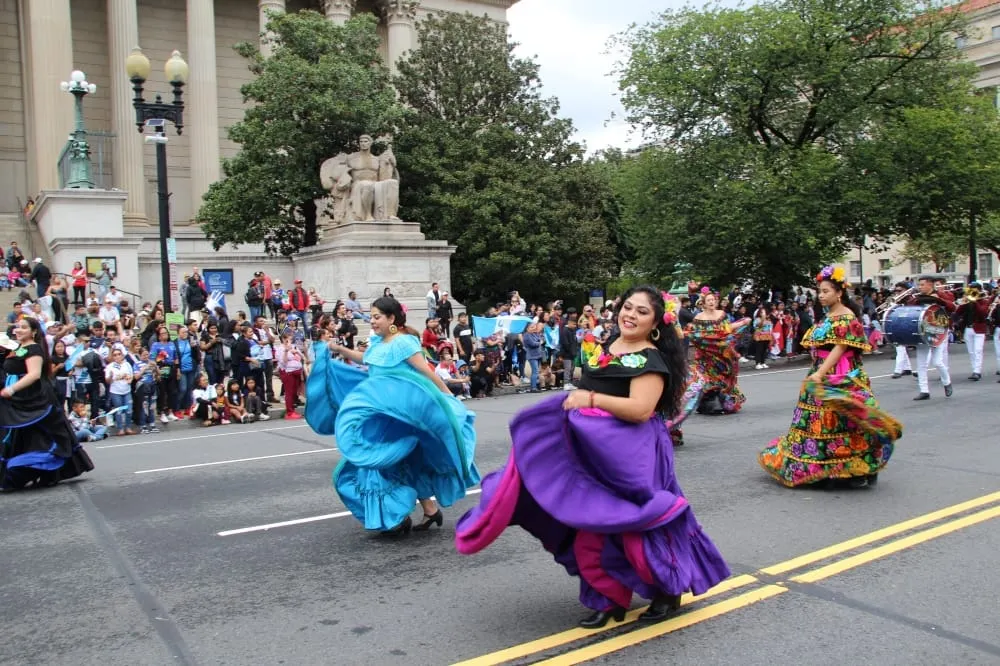 Fiesta DC 2023: un desfile de cultura y orgullo latino en el corazón de Estados Unidos