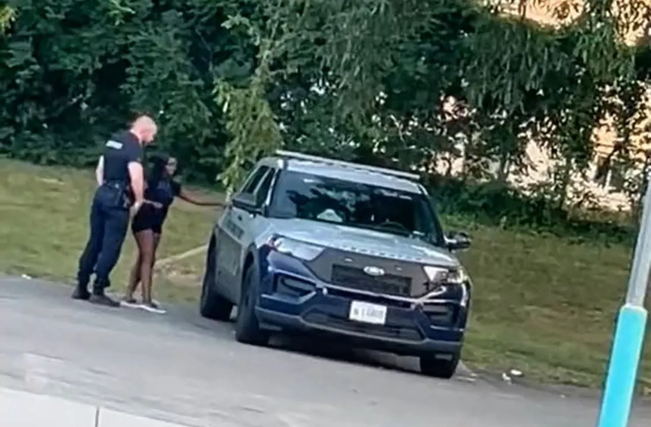 policía Prince George video viral