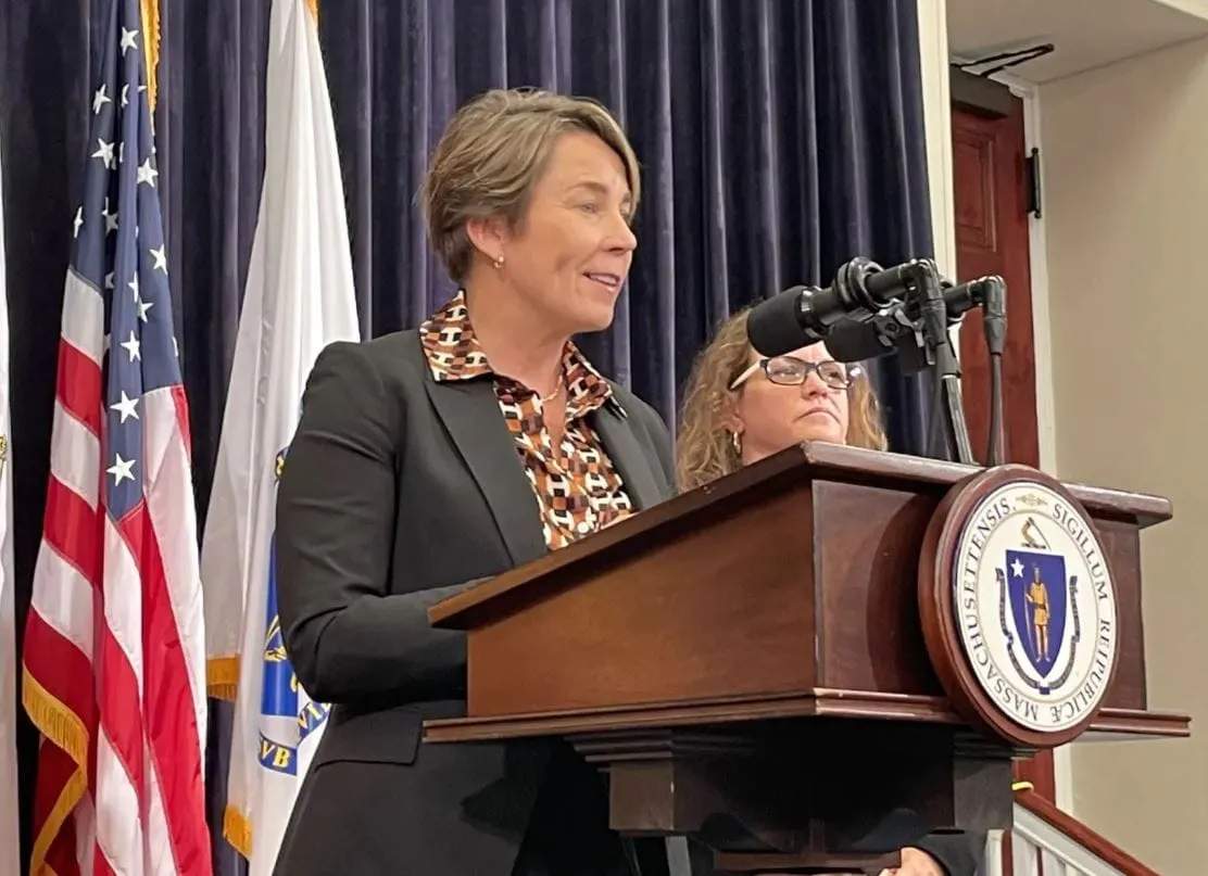 La gobernadora Healey declara estado de emergencia ante el huracán Lee y activa la Guardia Nacional. Foto: Magdalena Bolinaga