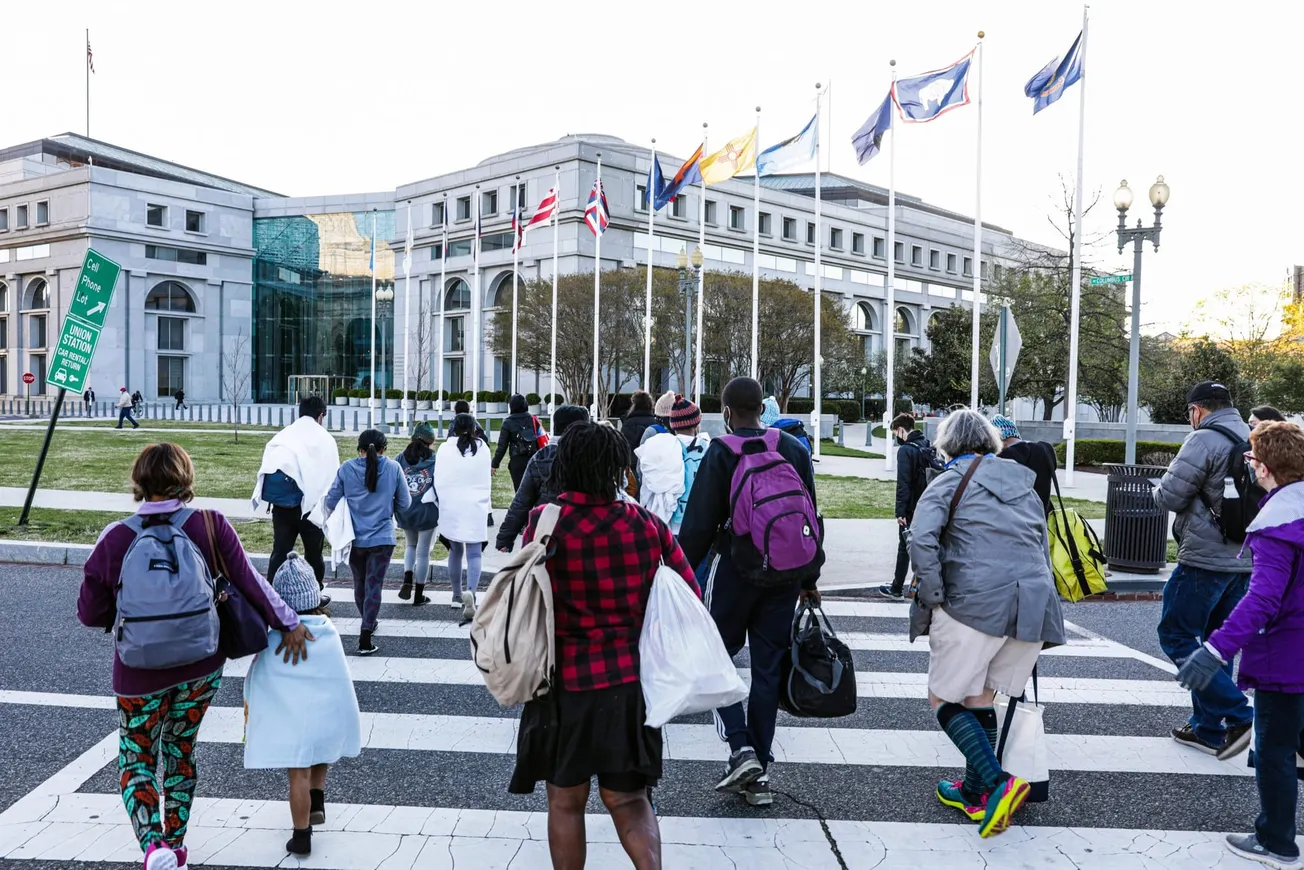 Republicanos obtienen la crisis fronteriza demócrata que deseaban