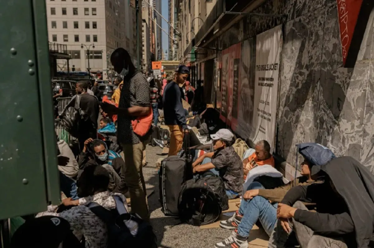 ¿A qué se debe la afluencia de inmigrantes en la ciudad de Nueva York?