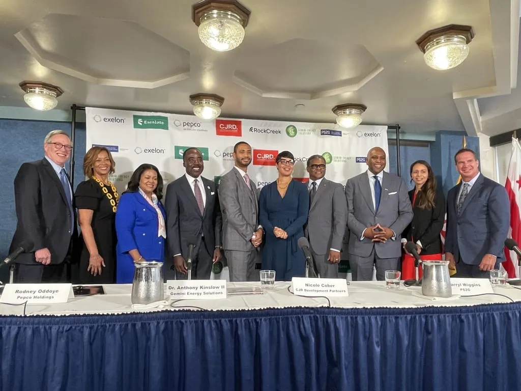 Las inversiones del RECF están transformando los sectores de energía, tecnología de la información (IT), desarrollo de la fue