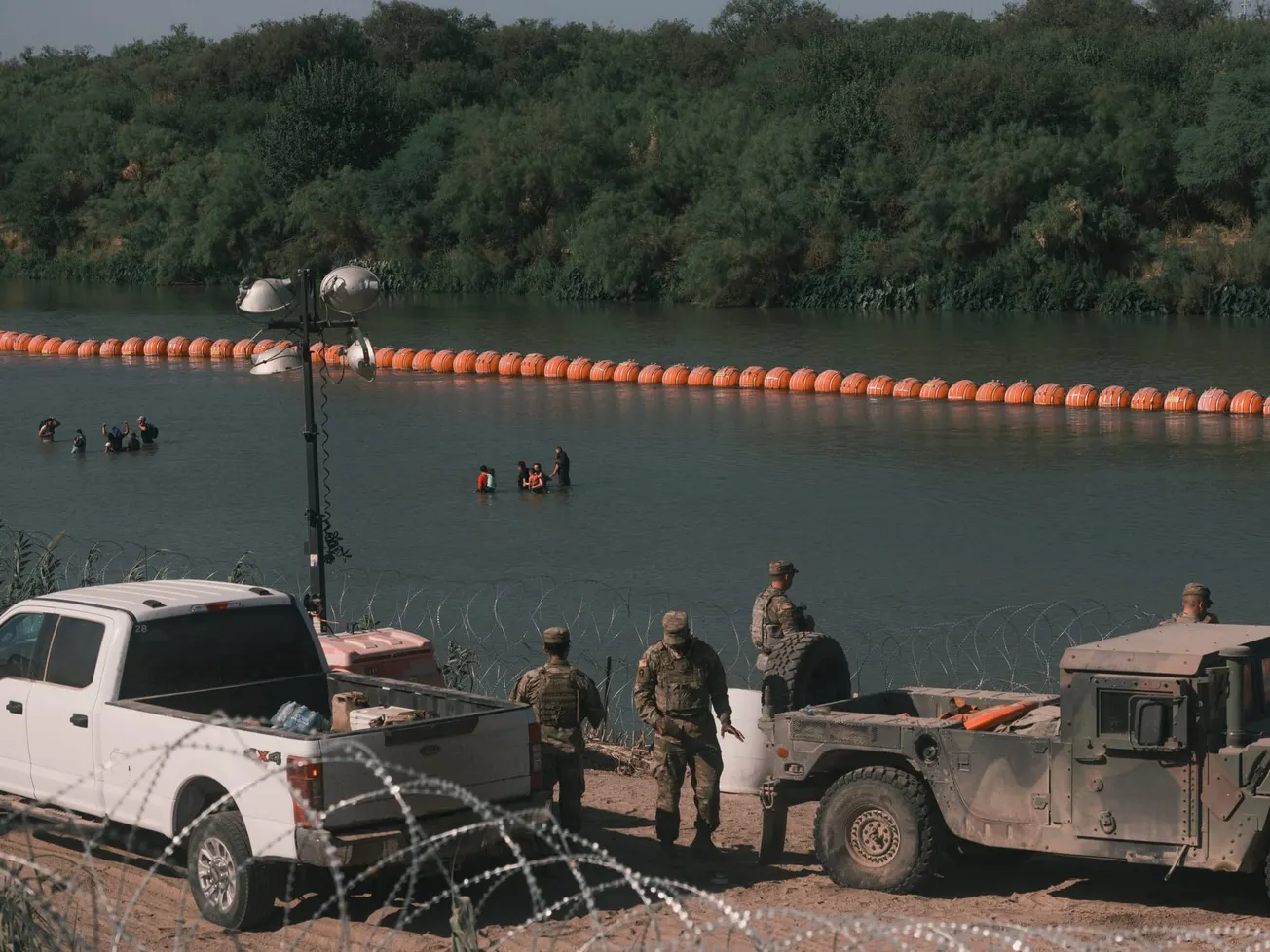 soldados en la frontera