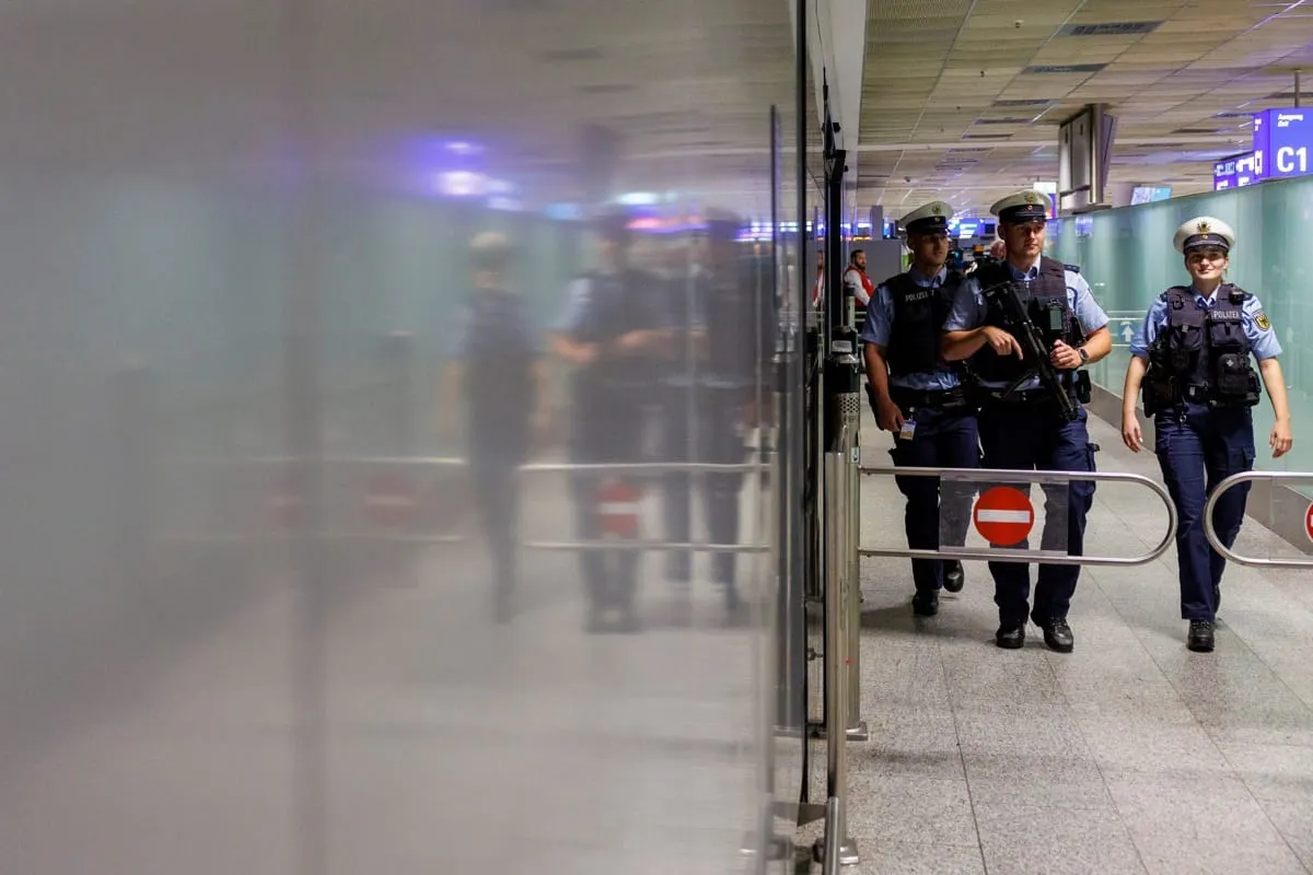 Alemania elabora plan para agilizar deportación de inmigrantes