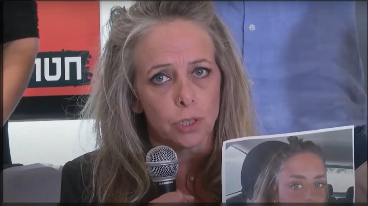 Madre suplica por la liberación de su hija secuestrada por Hamás: "Traiganla de vuelta"