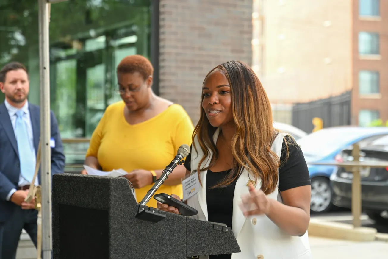 Funcionaria de seguridad de DC Lindsey Appiah