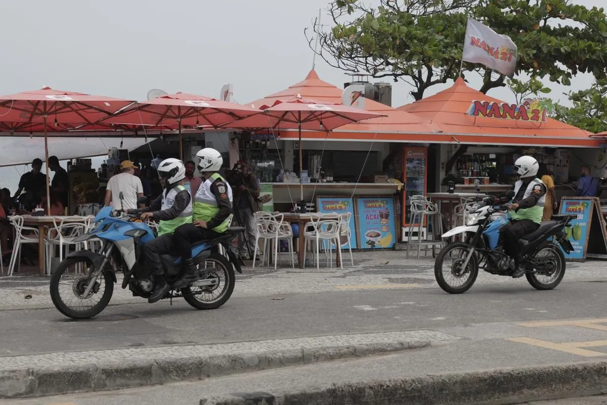 Asesinan a tres médicos en playa de Río de Janeiro, en Brasil