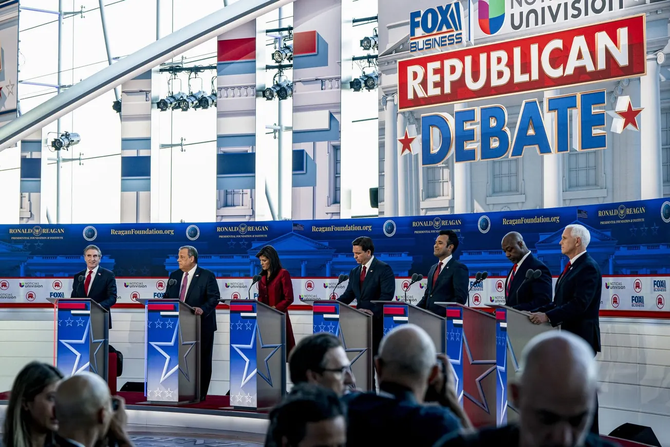 Campaña de Trump llama al GOP a cancelar futuros debates