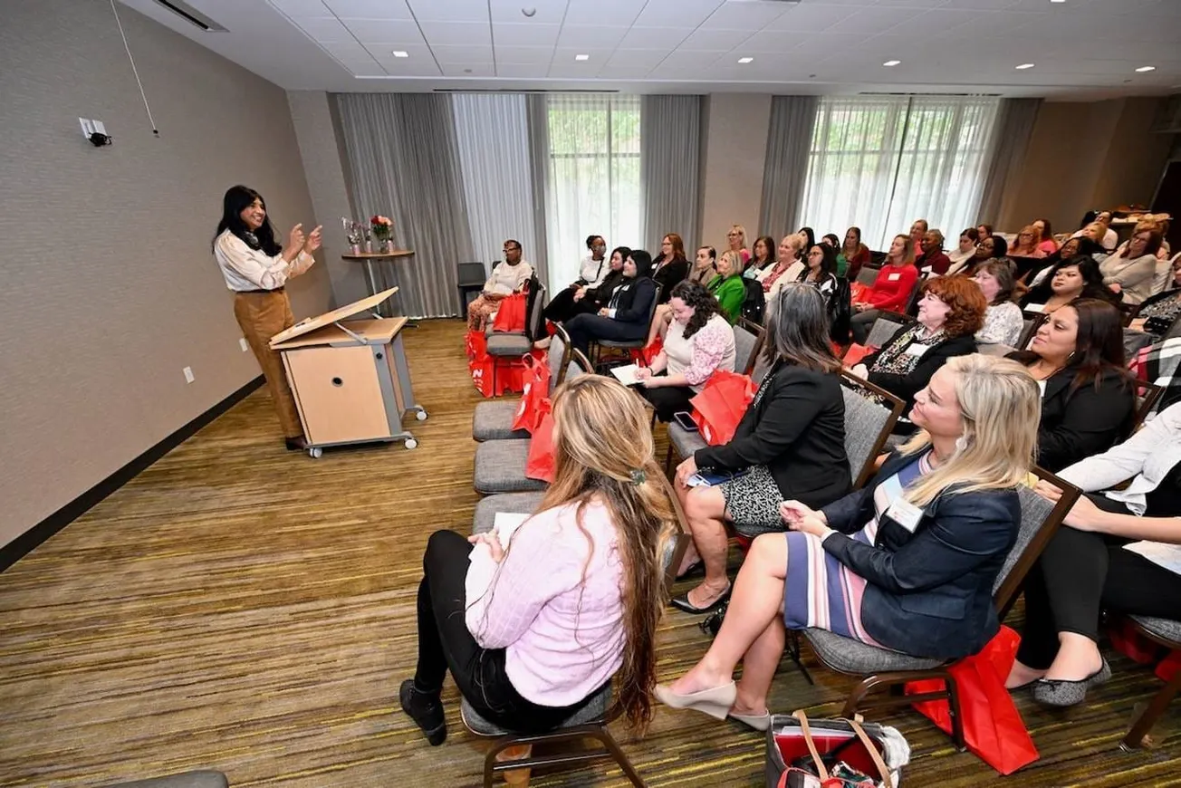 Vicegobernadora Aruna Miller fue oradora principal de la segunda conferencia anual de mujeres de Maryland Auto