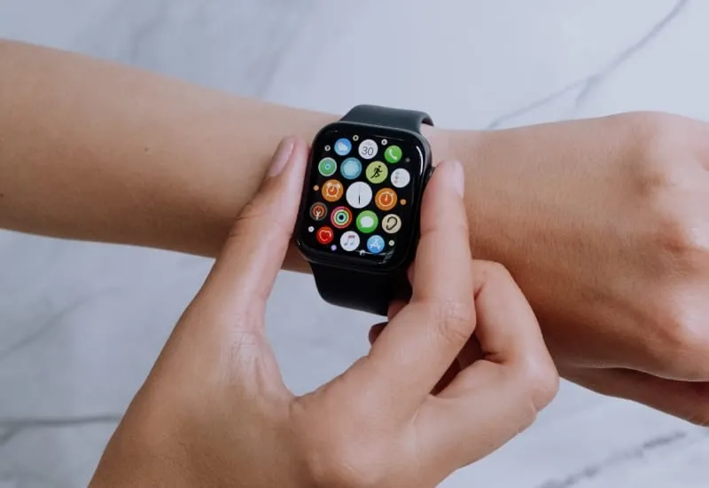 Apple Watch microLED