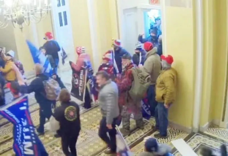 personalidad pornografía asalto Capitolio