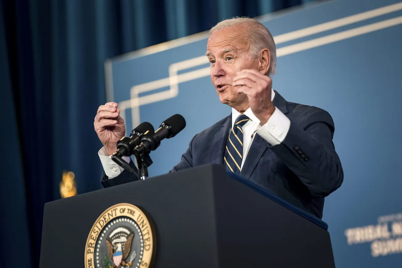Biden ayuda a Ucrania