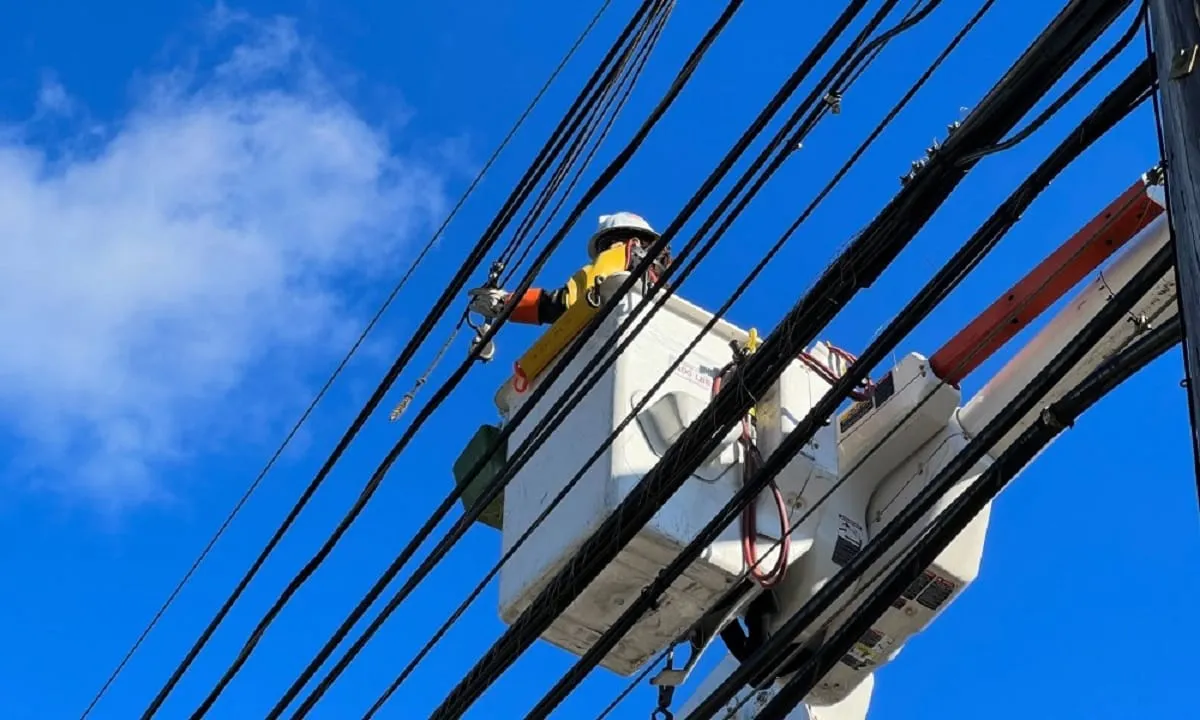 Aún miles de hogares sin electricidad en Massachusetts