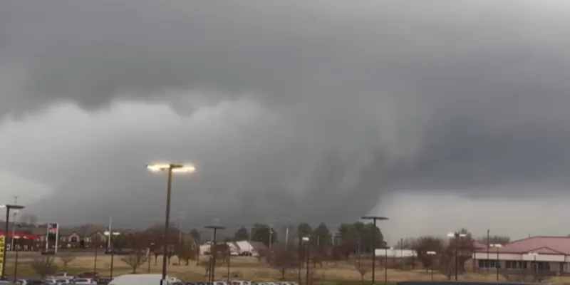 operaciones rescate tornado tennessee