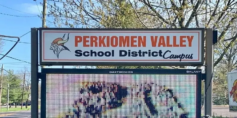 Pelea estudiantil en escuela secundaria dejó en estado grave de salud a una niña