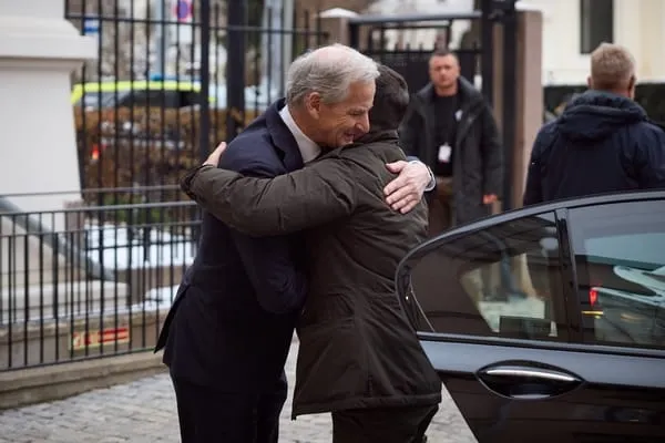 El primer ministro de Noruega y Zelensky en su visita sorpresa