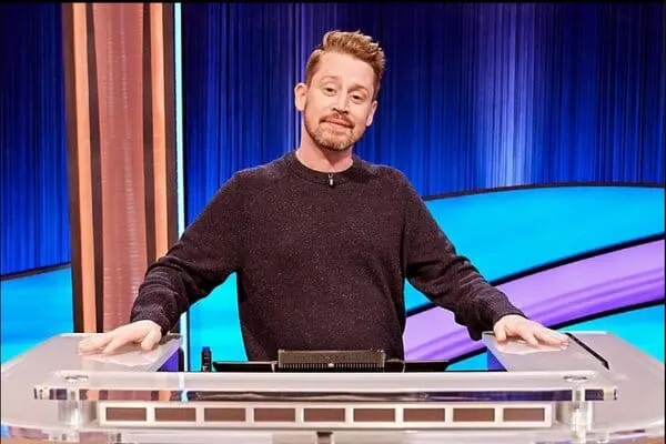 Macaulay Culkin recibe su estrella en el walk of fame