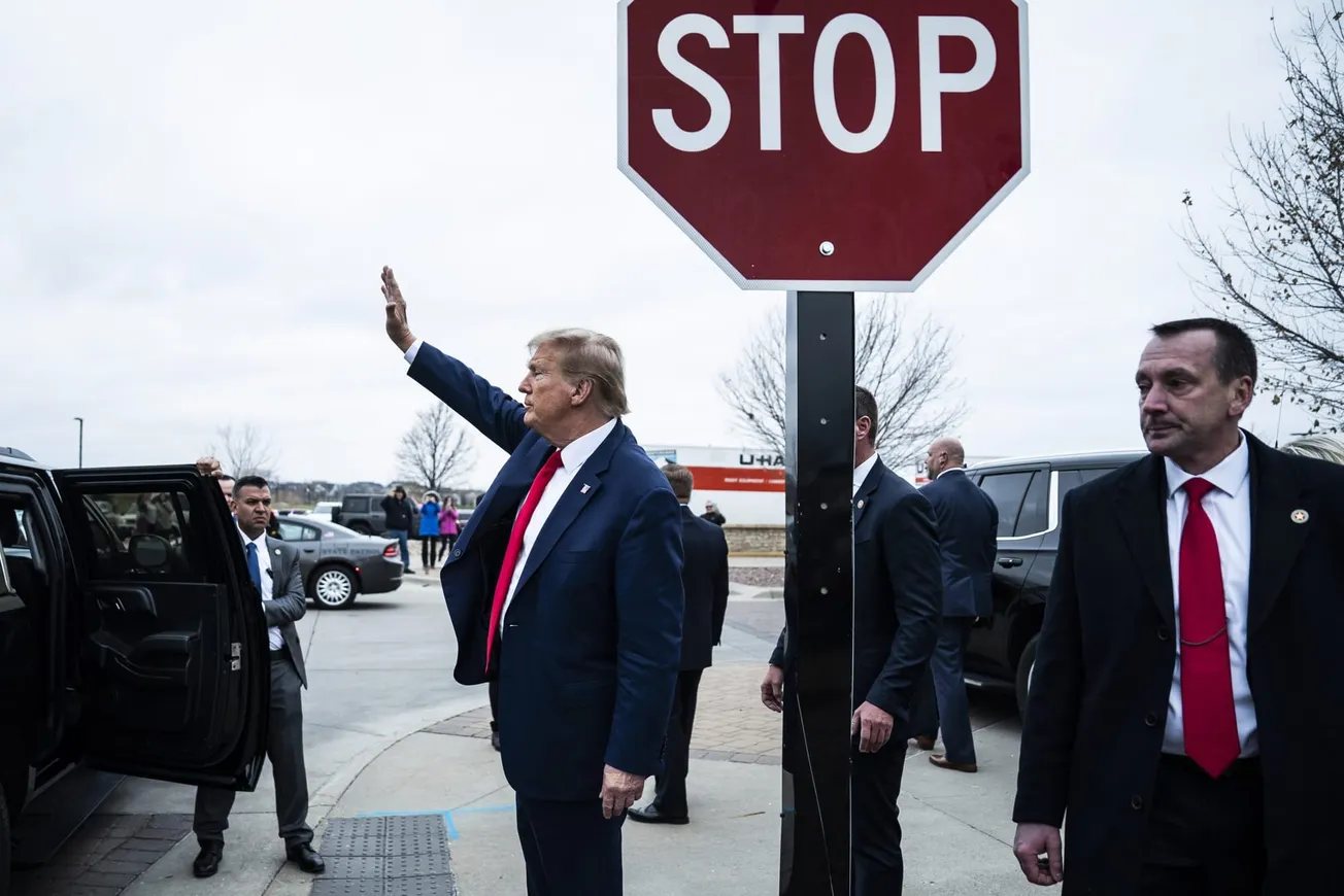 Trump posturas dictatoriales