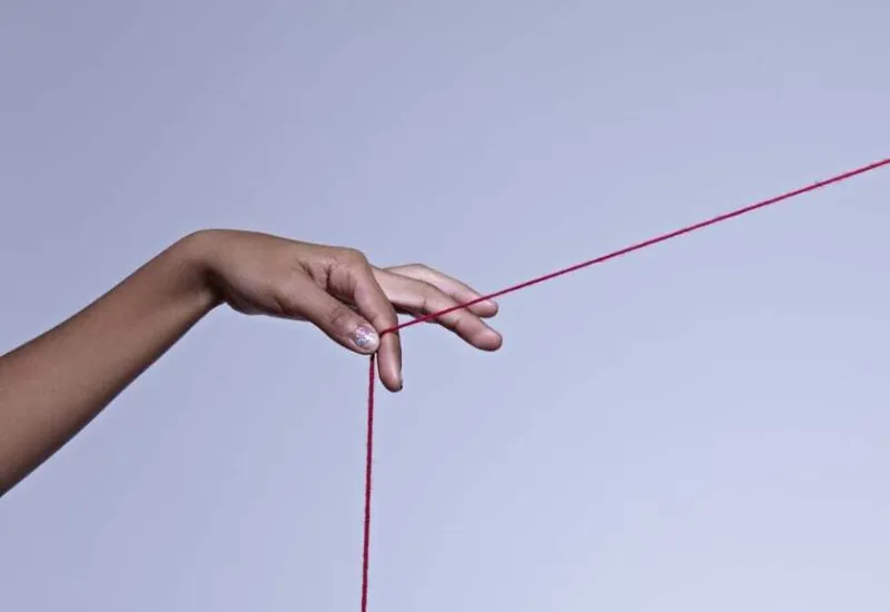 teoría del hilo invisible