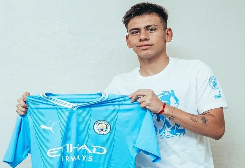 Claudio Echeverri Manchester City