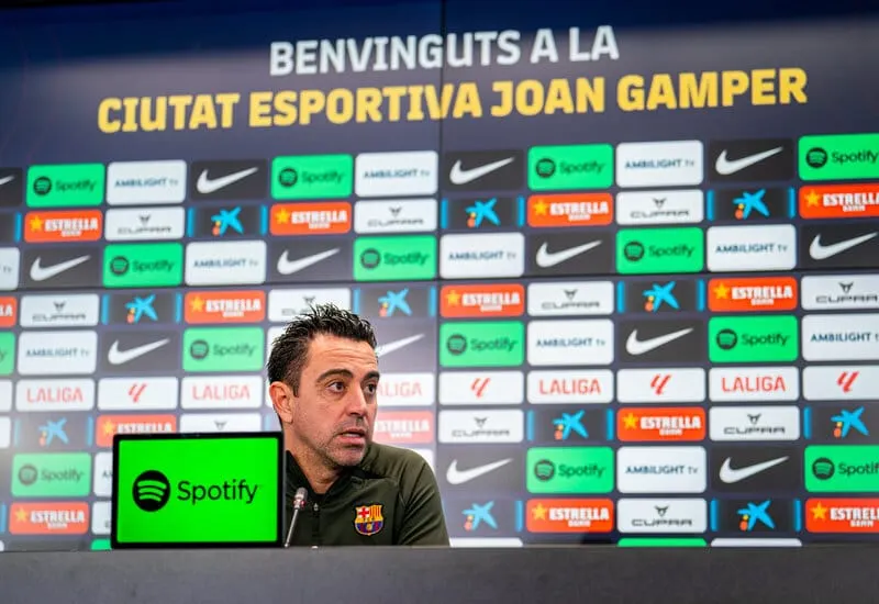 Xavi se va del Barcelona