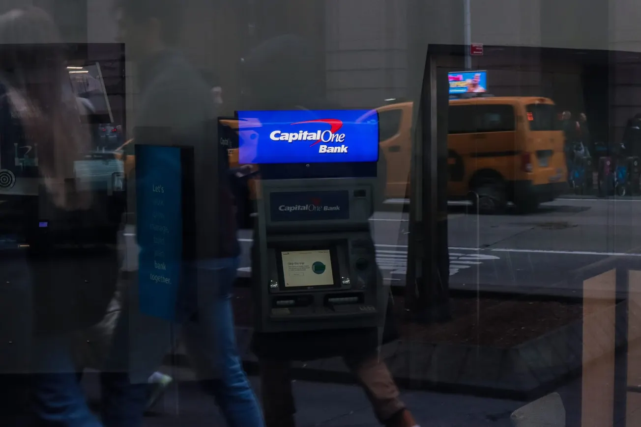 Capital One y Discovery