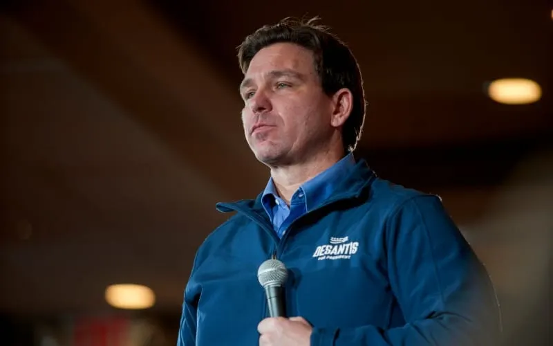 DeSantis frontera Texas