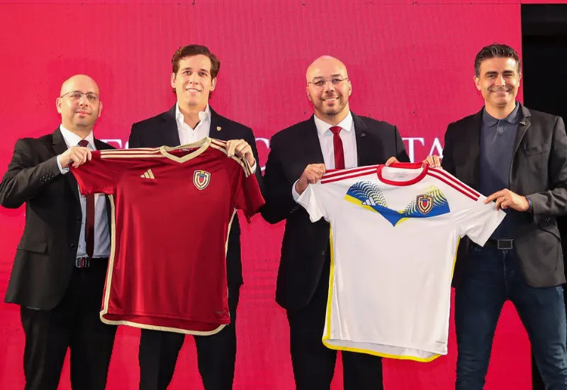 Te presentamos la nueva camiseta de La Vinotinto con Adidas