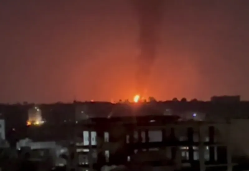 La respuesta de EEUU y Gran Bretaña a la amenaza de los militantes Houthi en Yemen