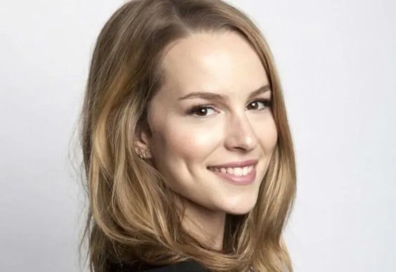 Bridgit Mendler CEO datos satélite