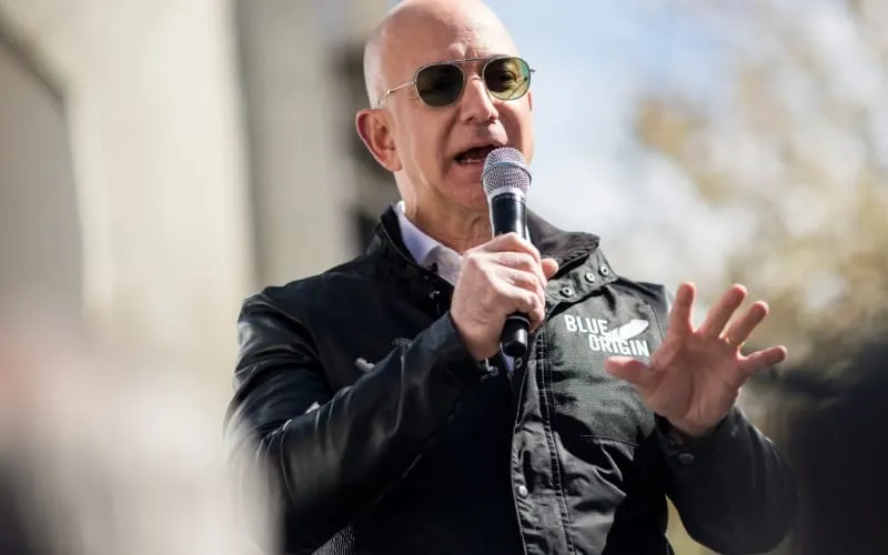 acciones amazon jeff bezos
