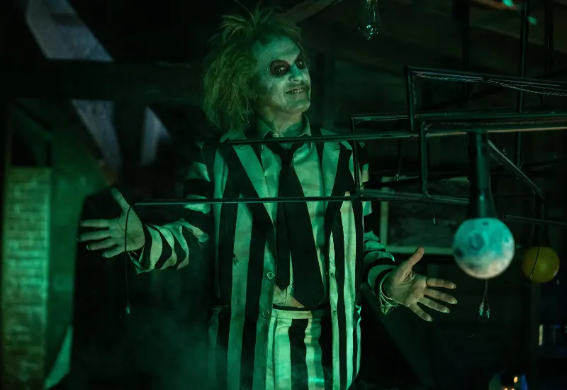 FOTOS | Michael Keaton retorna como Beetlejuice en esperada secuela