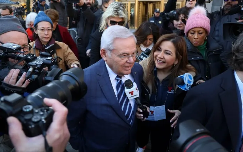 Menéndez se declara inocente