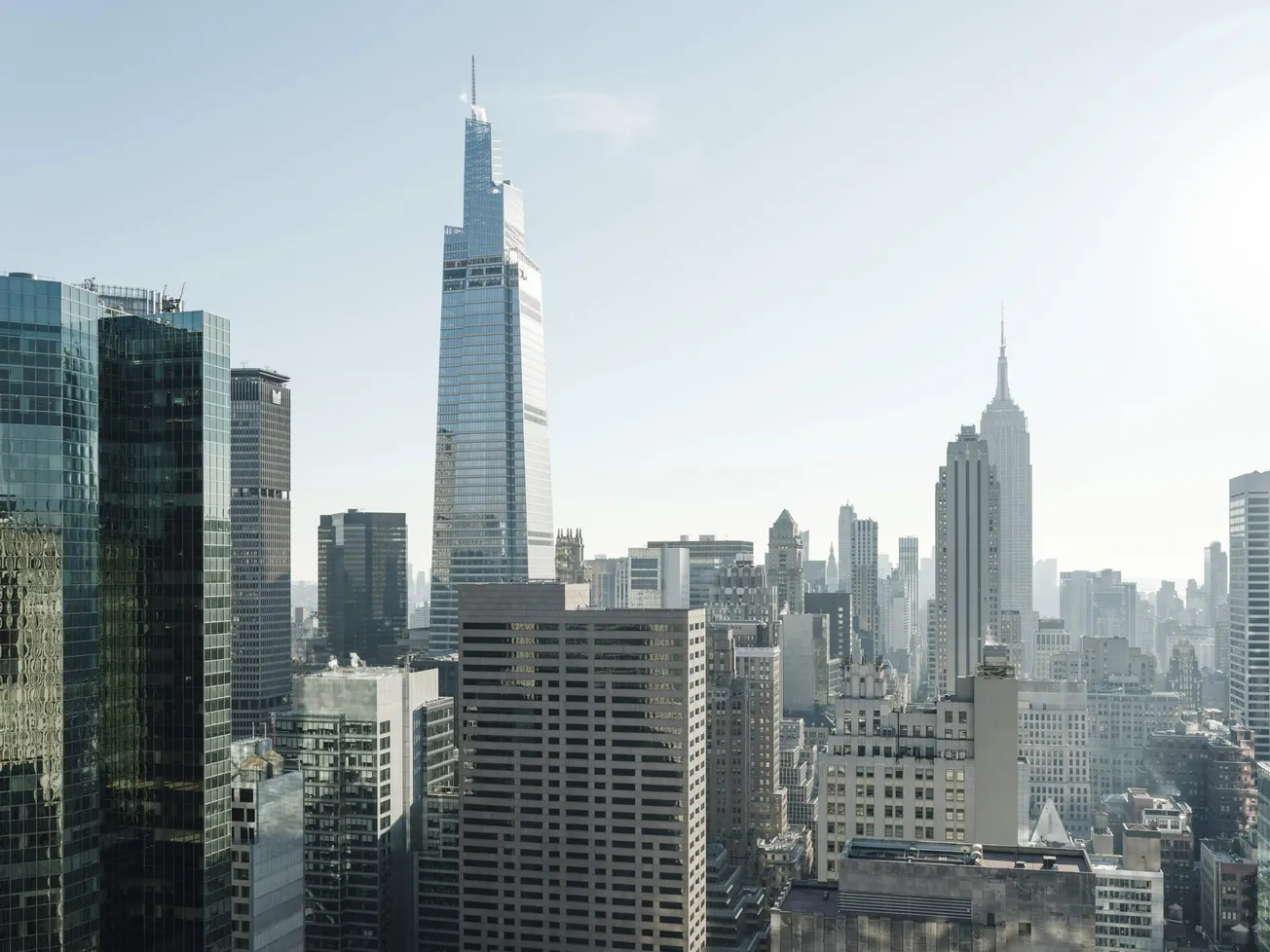 Vendedores en corto aumentan apuestas contra sector inmobiliario comercial