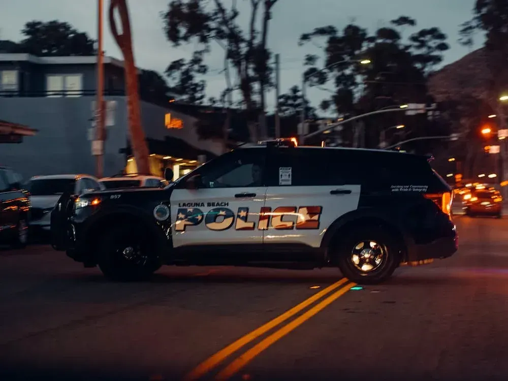 Un niño de 9 años conduciendo a la escuela desencadenó una persecución policial en California