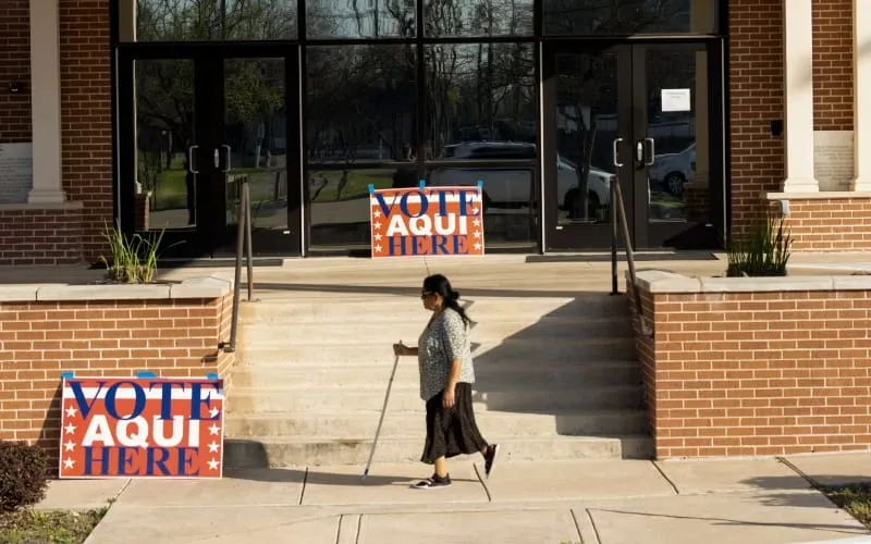 Super Tuesday Biden Trump