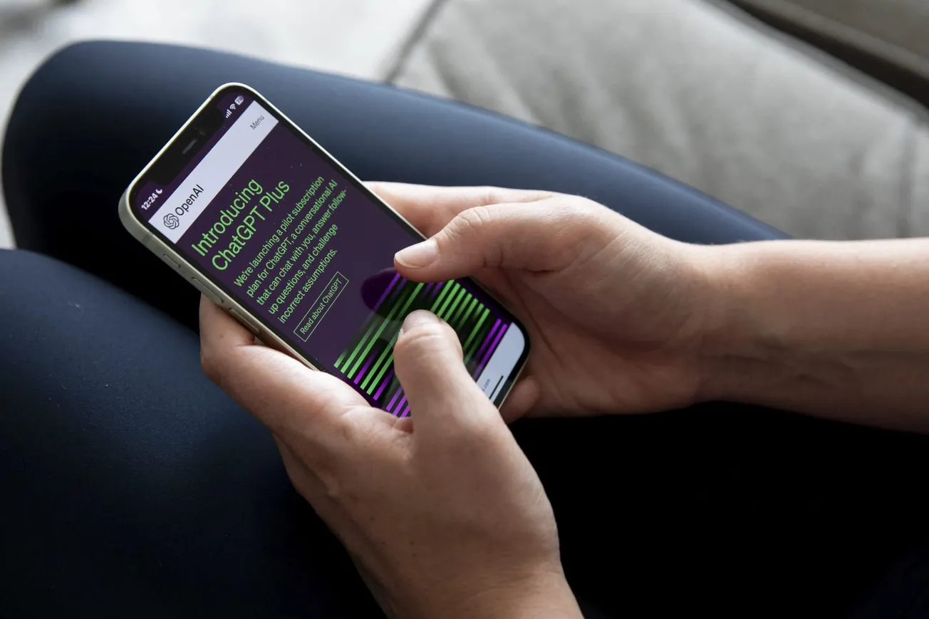 Las reglas de OpenAI pueden ser "fácilmente" eludidas para atacar a los latinos