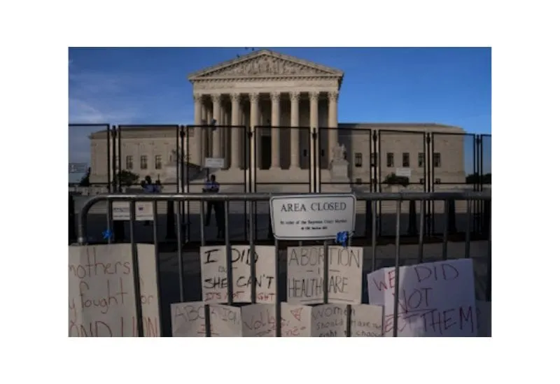 Carteles en el contexto de Trump sobre Roe v. Wade