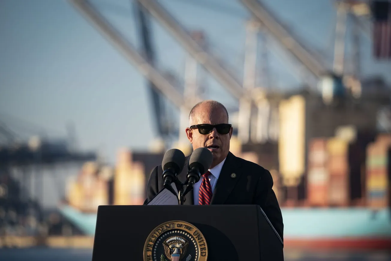 Hogan y el Partido Republicano presentan su candidatura al Senado como "una voz de sentido común"