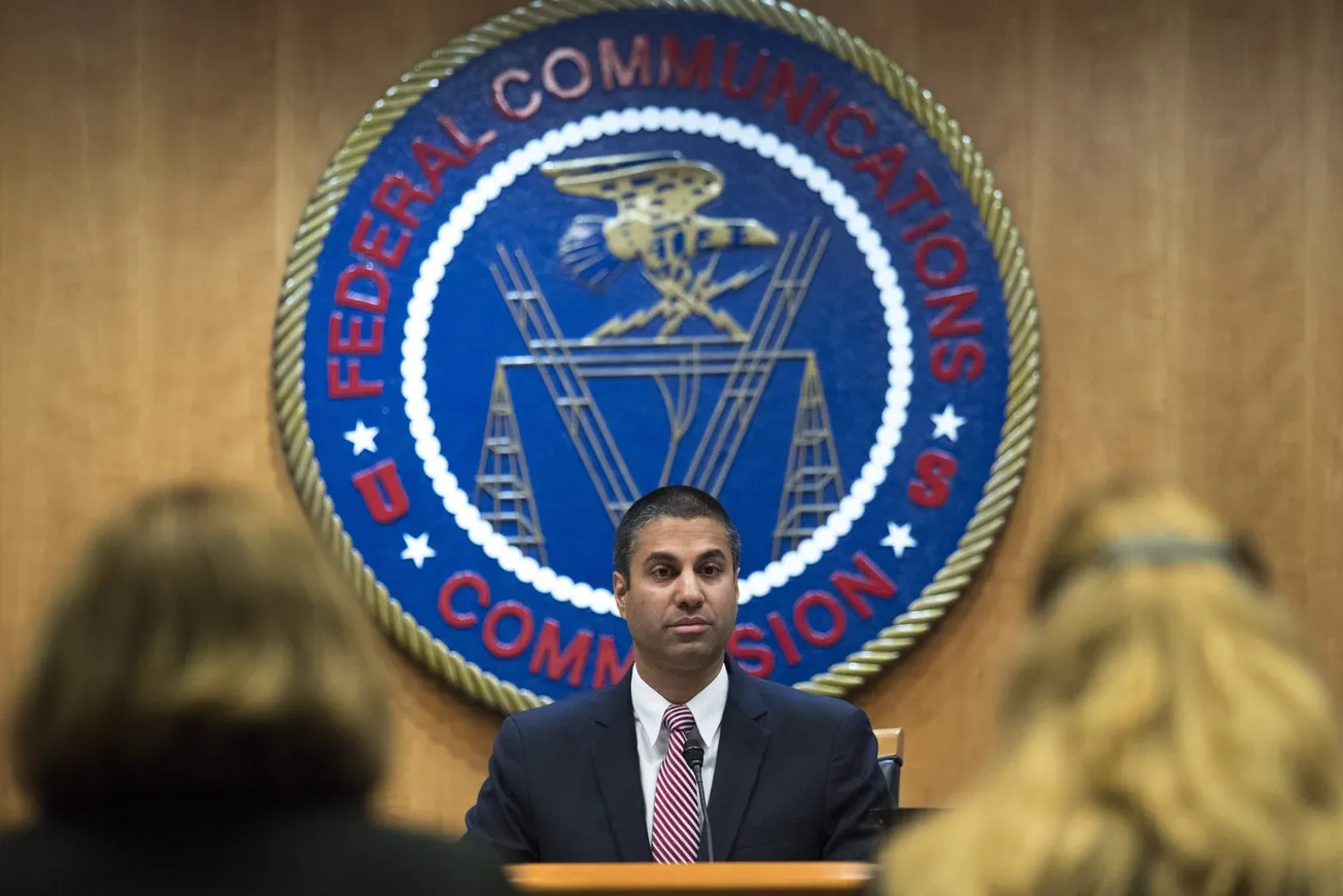 Nueva regla de la FCC exige a proveedores de internet publicar sus tarifas