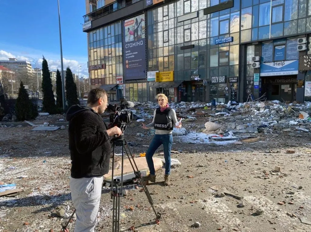 Rusia arresta a más periodistas al intensificar su represión contra la disidencia