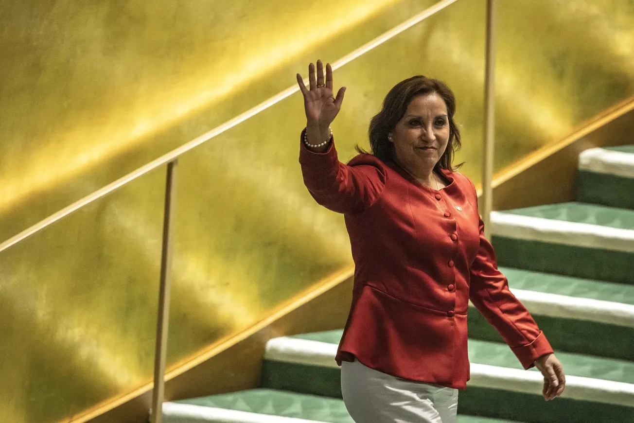 Problemas del Perú son mucho mayores que un par de Rolex