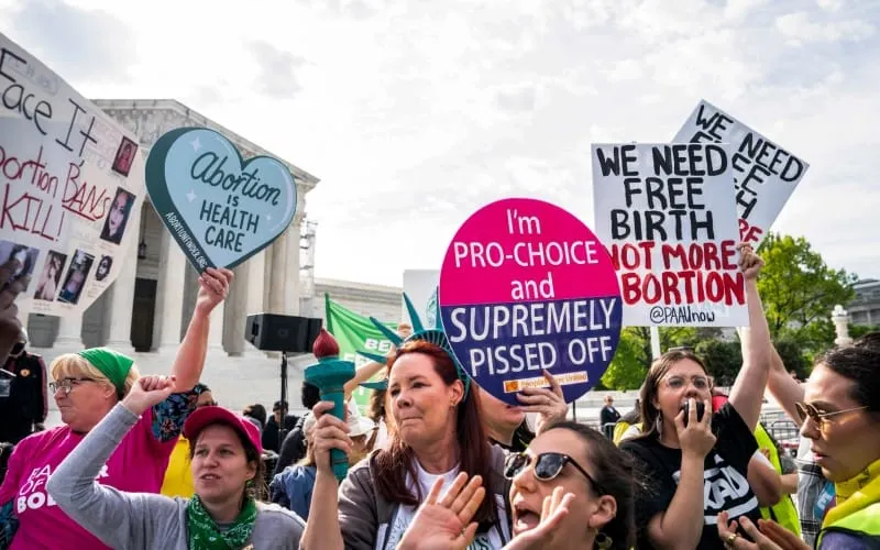 aborto arizona california