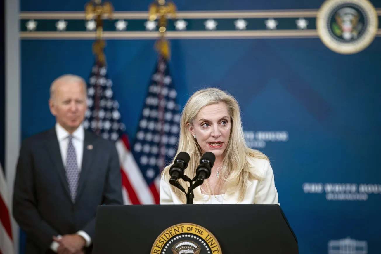 Brainard afirma que se necesitan aranceles para evitar un nuevo 'shock de China' en EEUU