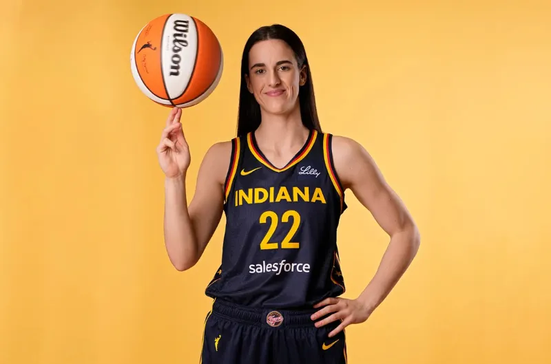 Todo sobre el debut de Caitlin Clark en la WNBA