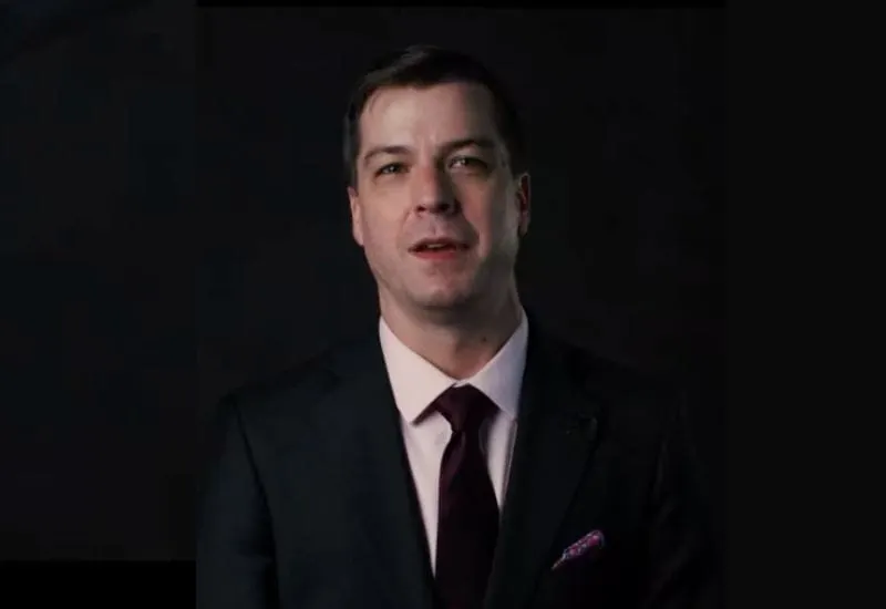 Chase Oliver es nombrado candidato presidencial del Partido Libertario