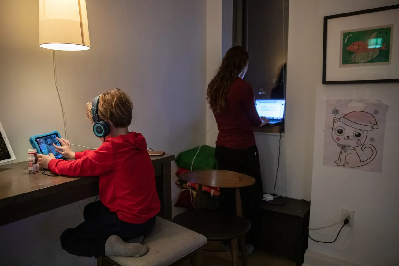 Cómo mantener seguros a los jóvenes en línea