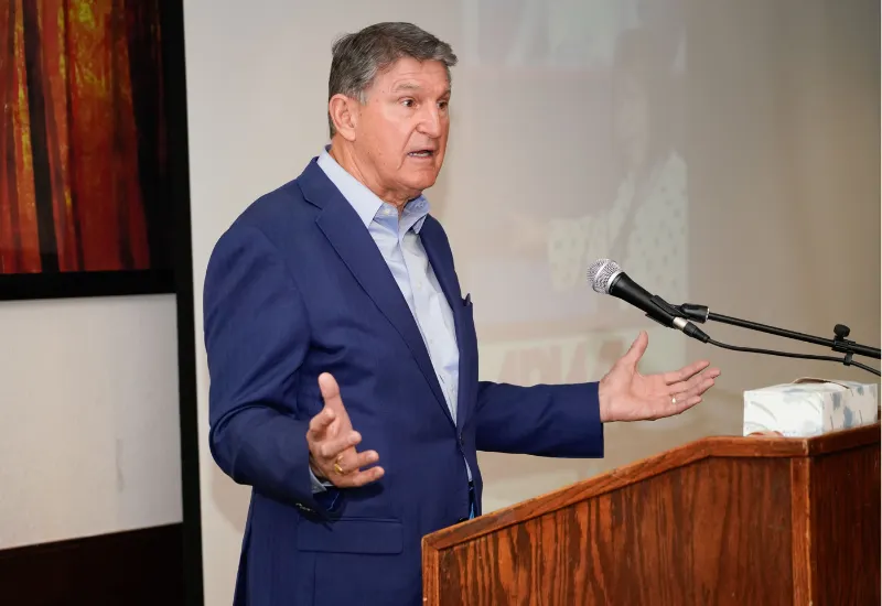 joe manchin partido demócrata