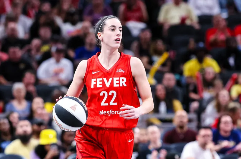 ¿Debió estar en Paris 2024? Caitlin Clark anota 29 puntos en el primer partido tras los Juegos Olímpicos